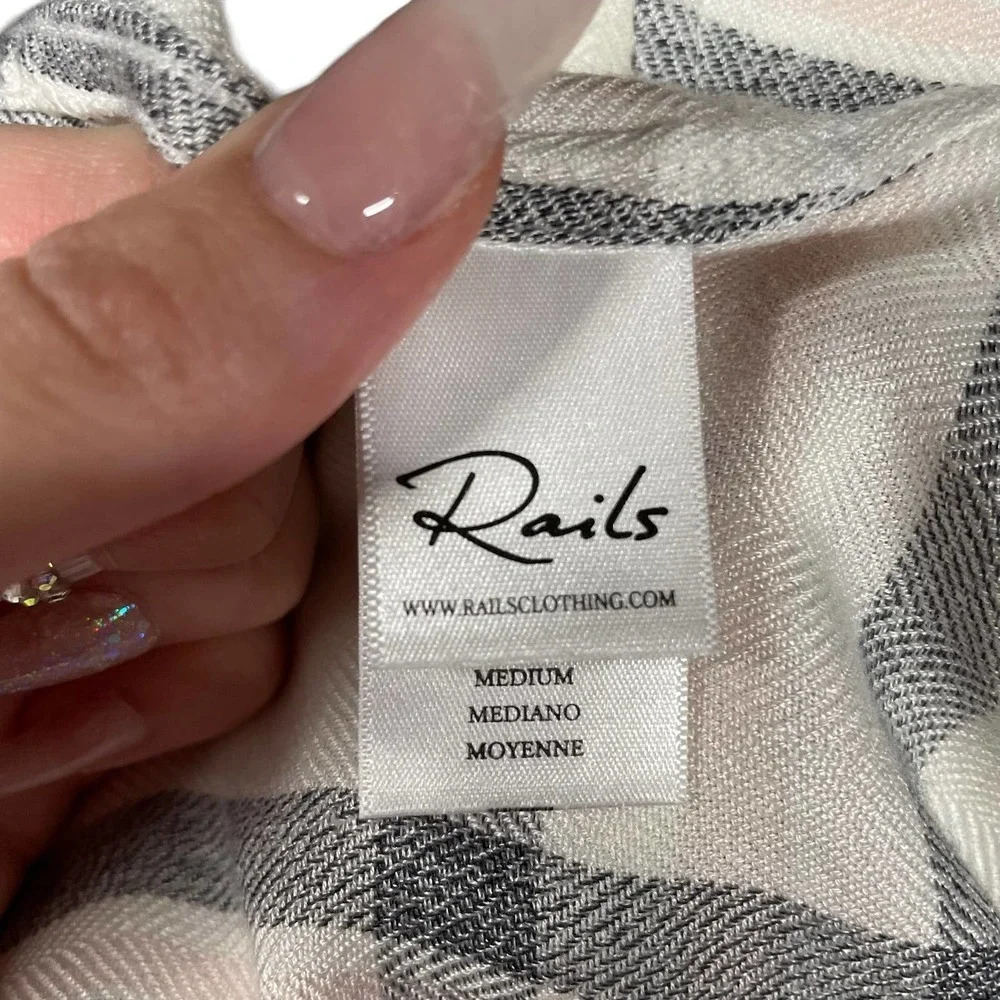 Rails Hunter Button Up Plaid Flannel Shirt White Gray Pink Size Medium - Picture 8 of 10